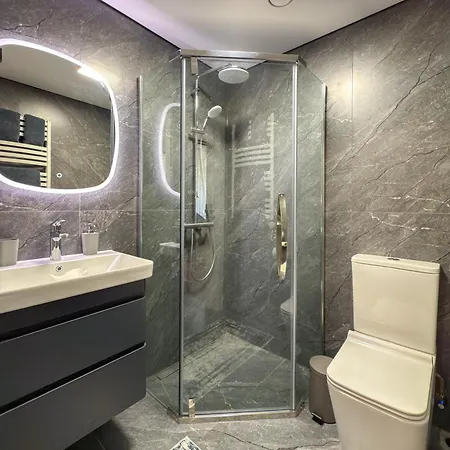 Apartment L&s Woodhouse