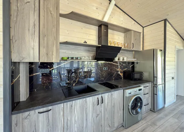 L&s Woodhouse