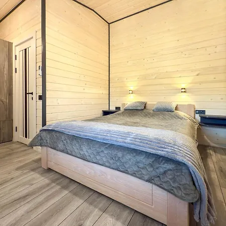 L&s Woodhouse * Verhovina