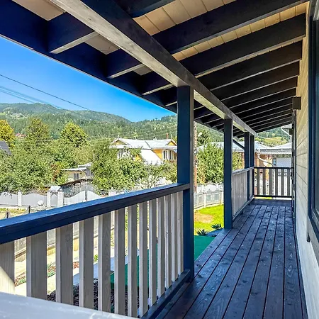 L&s Woodhouse Apartman