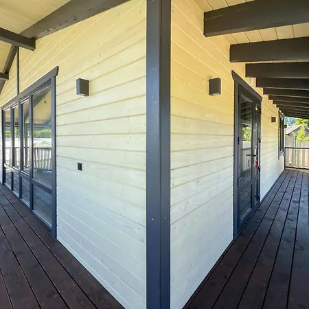 L&s Woodhouse * Verhovina